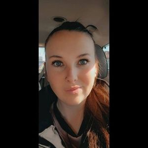 Meet your Posher, Alisha